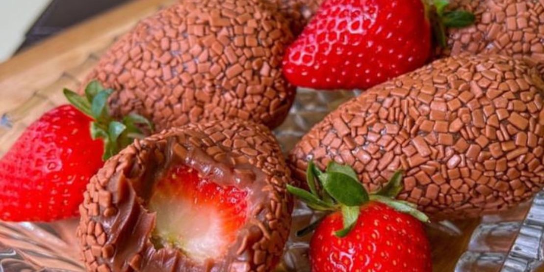 Bombom de morango saudável